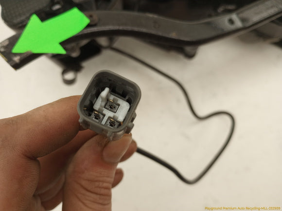 Volvo C70 Passenger Right Rear Roof Latch