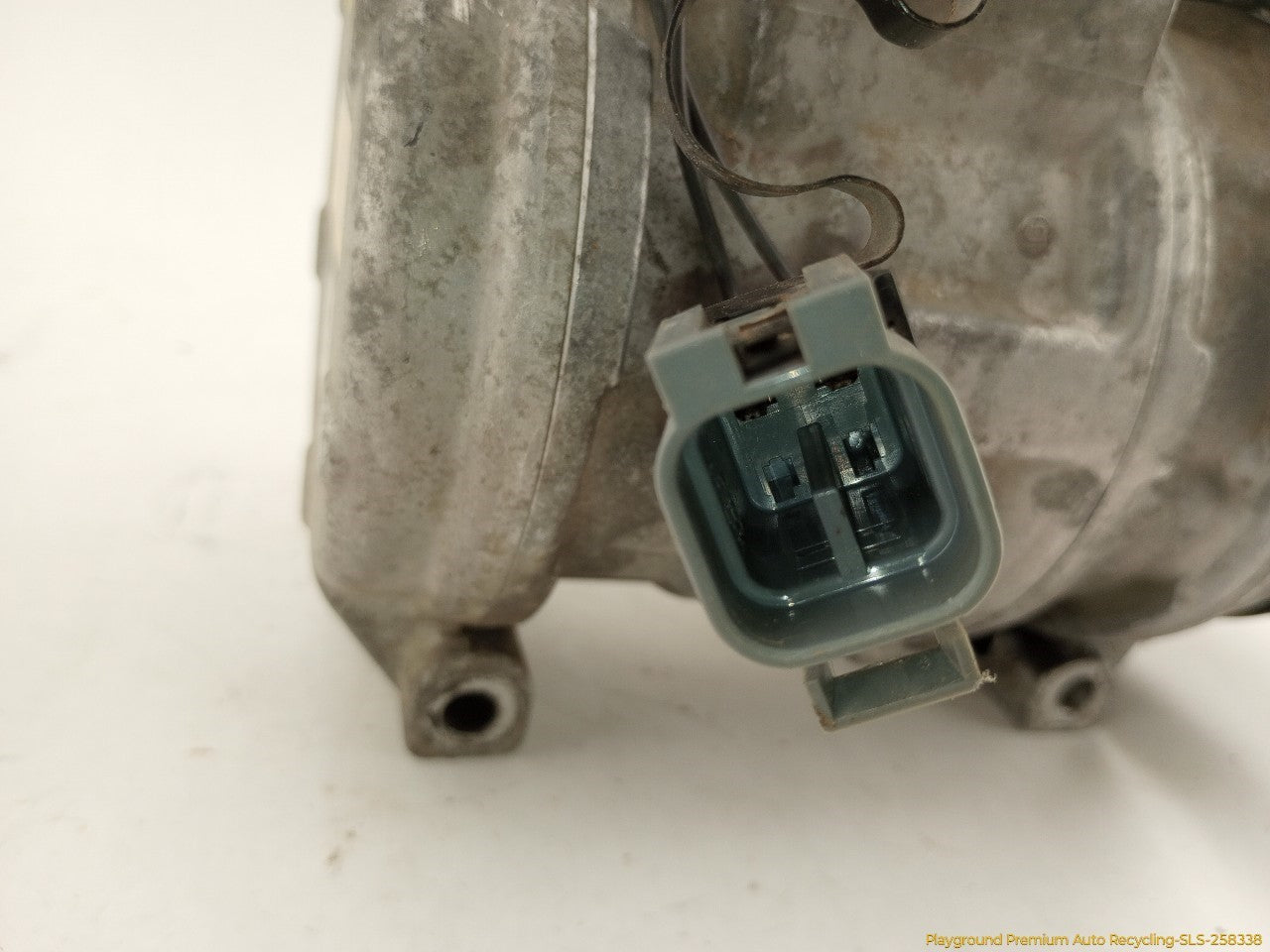 Chevrolet Corvette C4 AC Compressor