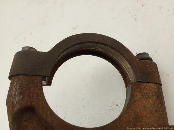 Volvo C70 Passenger Right Front Axle Drive Shaft Mount