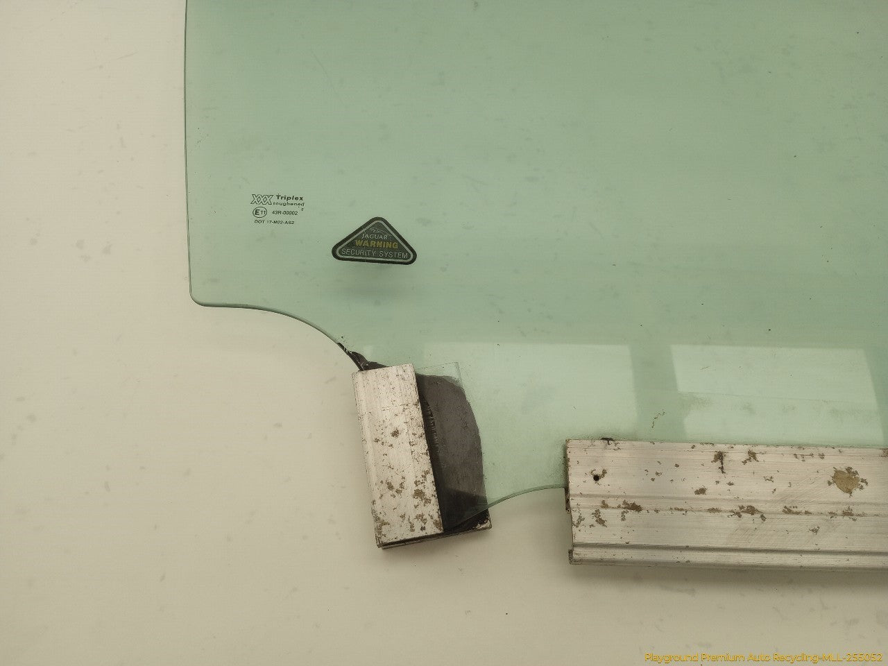 Jaguar XK8 Passenger Right Front Door Window Glass