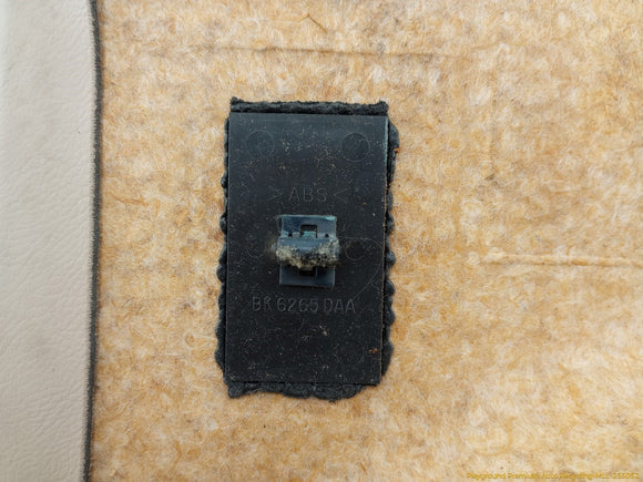 Jaguar XK8 Passenger Right Rear Quarter Trim