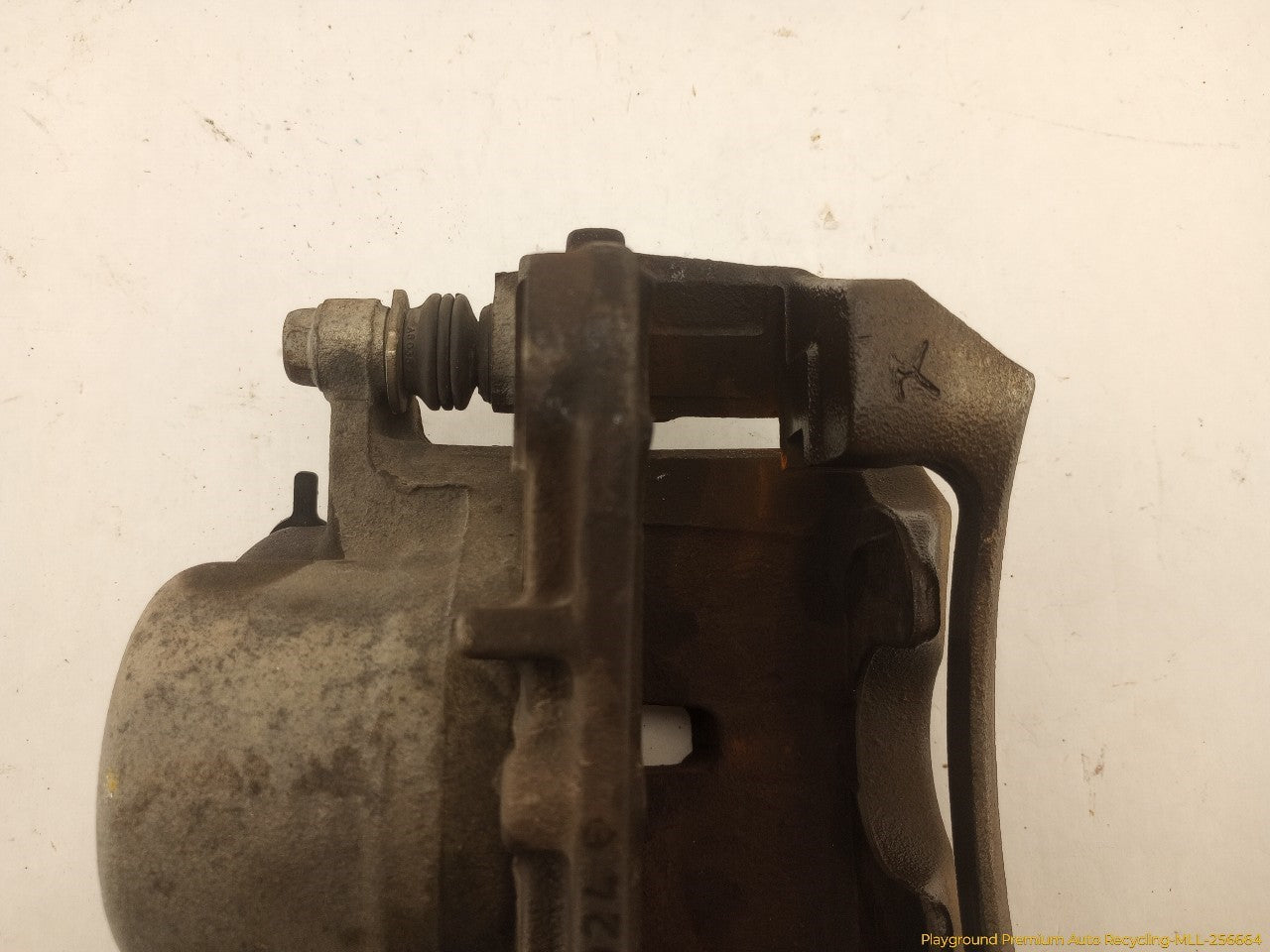 Pontiac Solstice Pair Of Front Brake Calipers