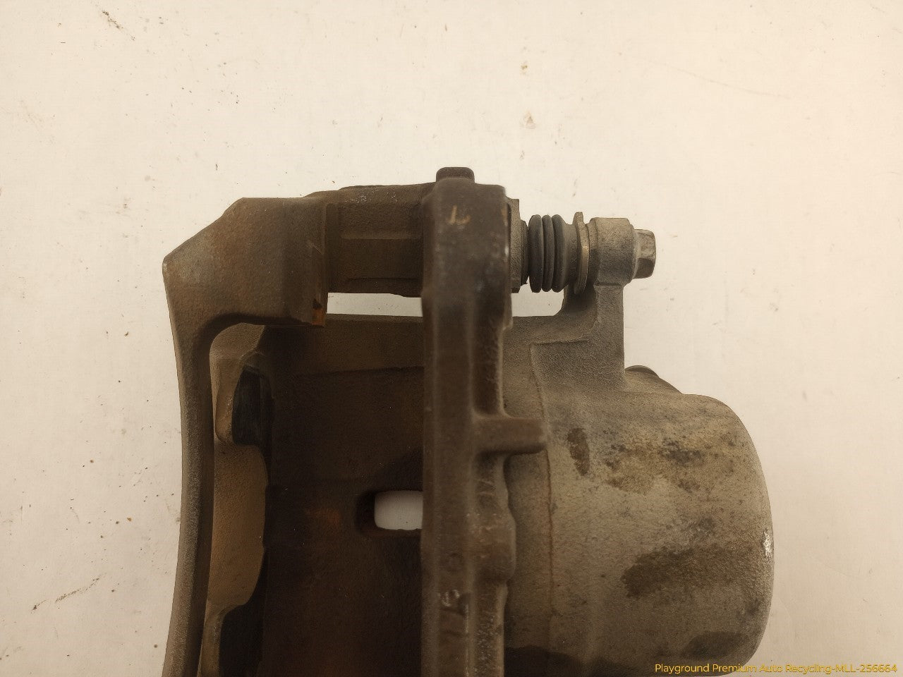 Pontiac Solstice Pair Of Front Brake Calipers