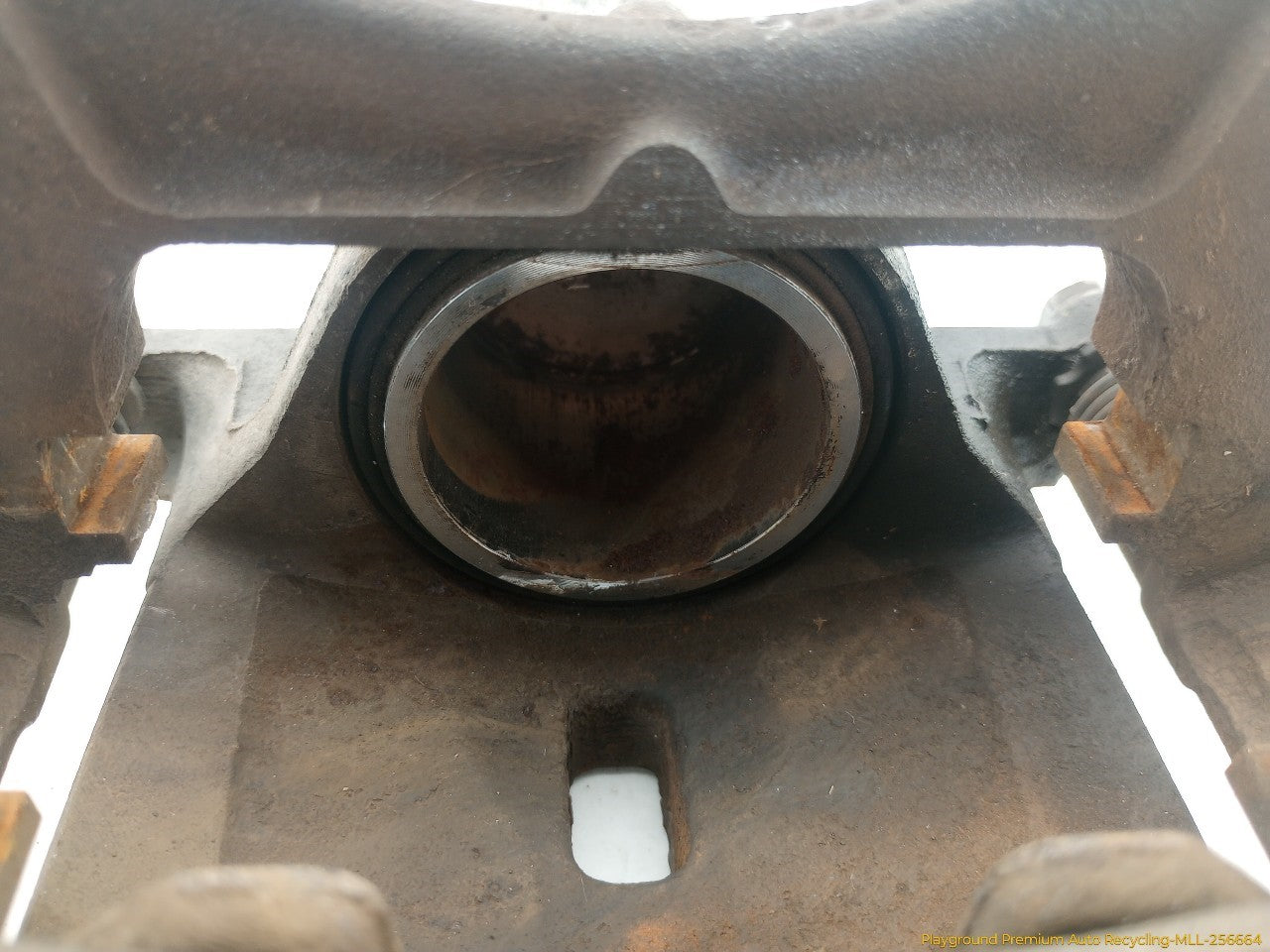 Pontiac Solstice Pair Of Front Brake Calipers