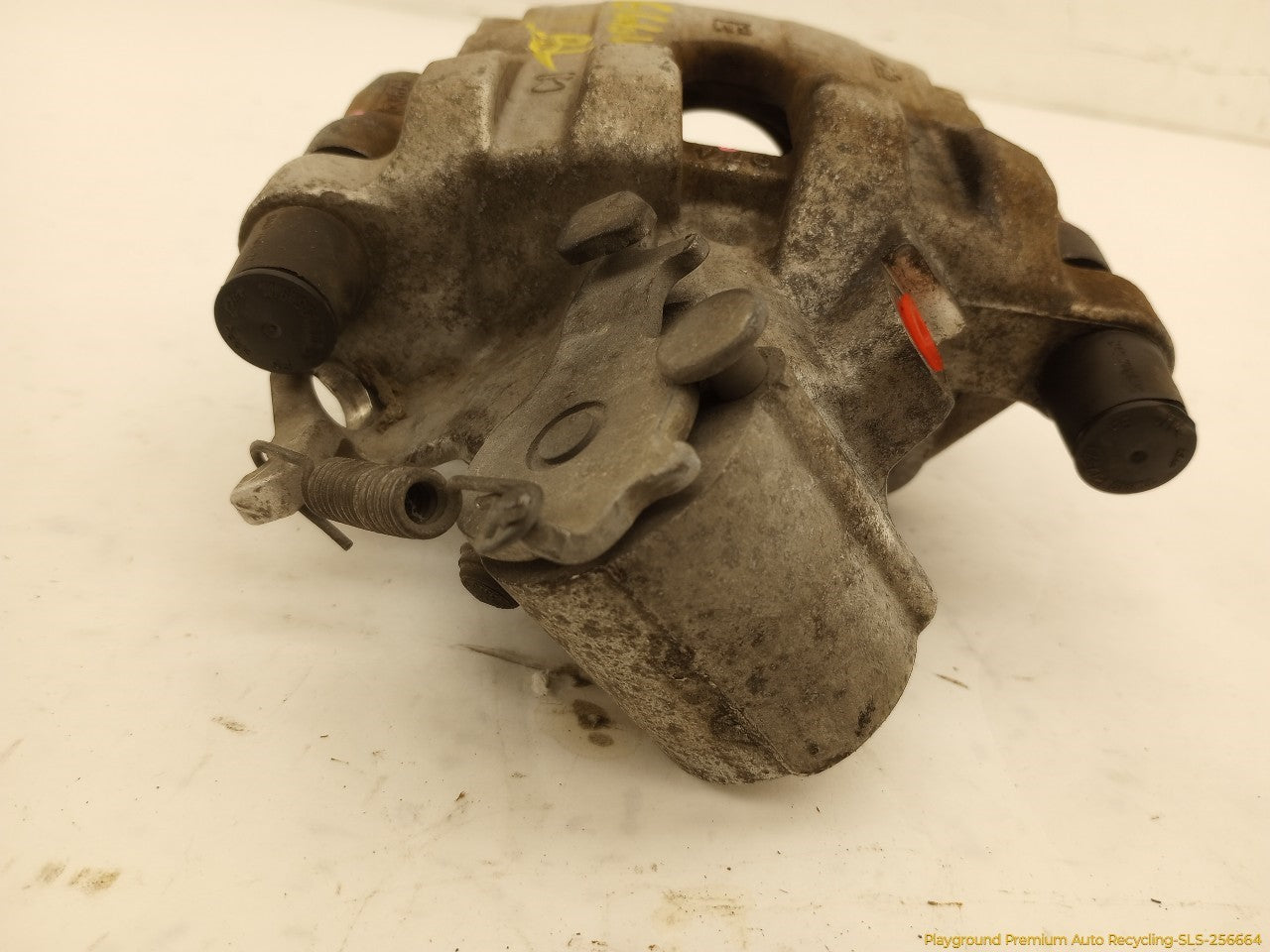 Pontiac Solstice Pair Of Rear Brake Calipers