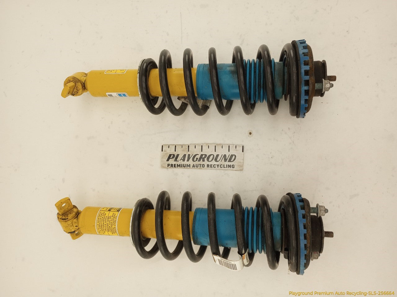 Pontiac Solstice Pair Of Front Struts