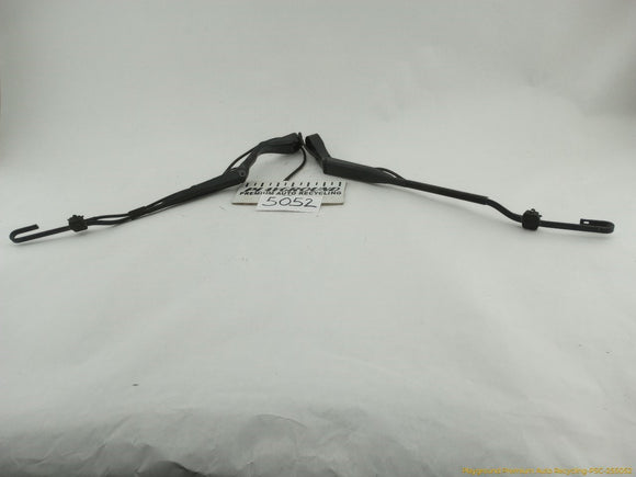 Jaguar XK8 Pair Of Front Wiper Arms