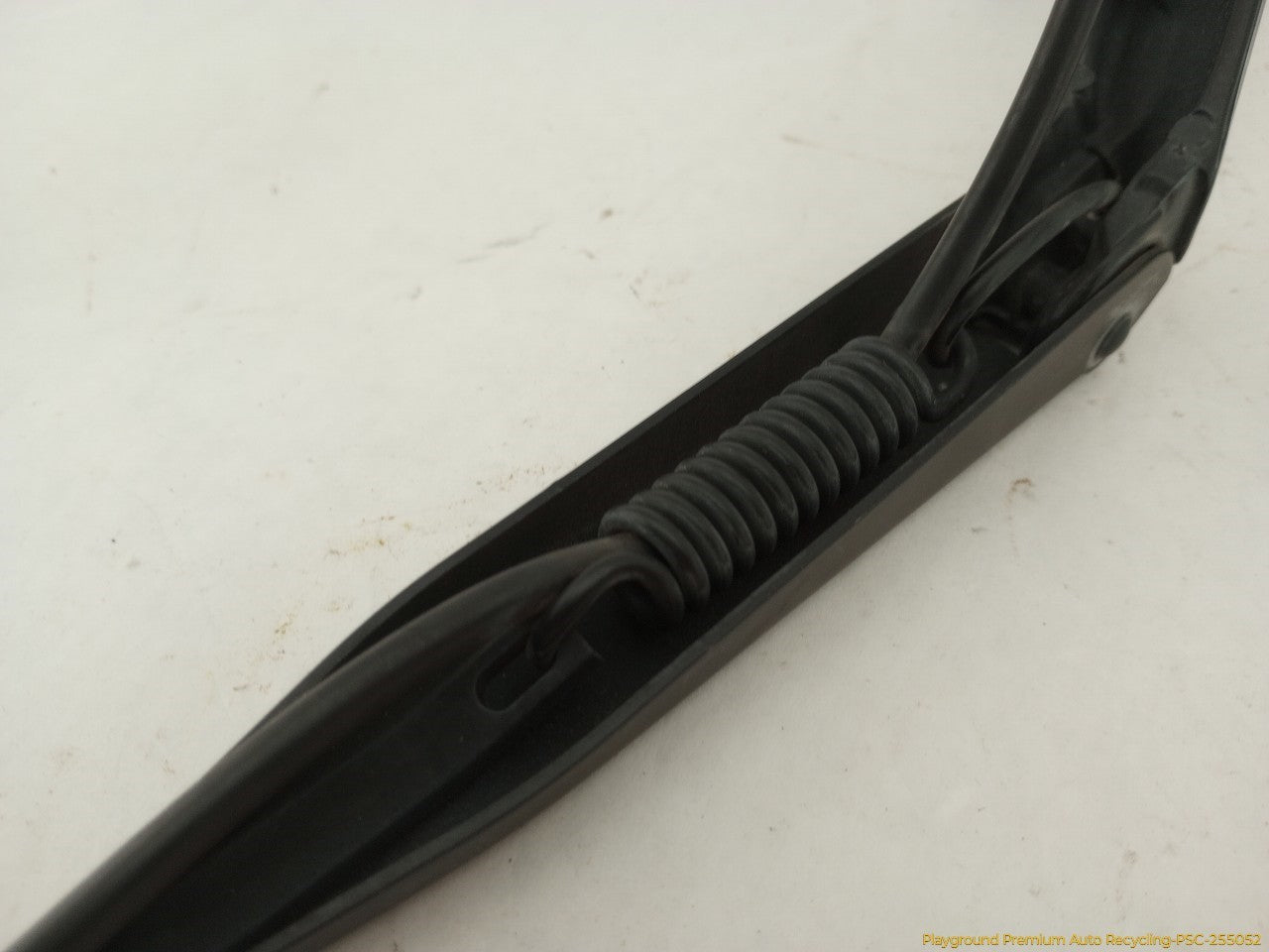 Jaguar XK8 Pair Of Front Wiper Arms