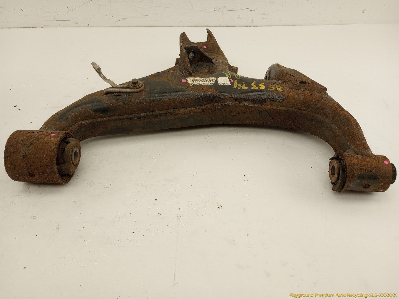 Land Rover LR3 Passenger Right Rear Lower Control Arm