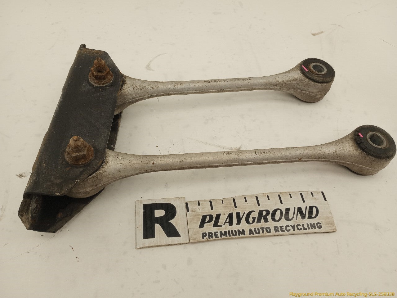 Chevrolet Corvette C4 Pair Of Rear Right Upper Control Arms