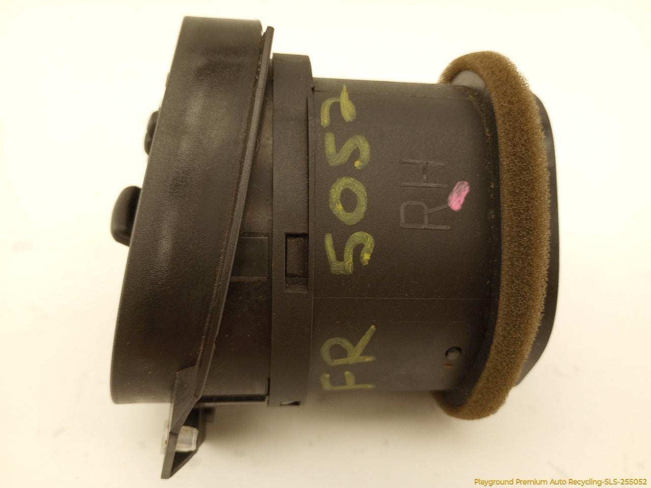 Jaguar XK8 Pair Of Dashboard Air Vents