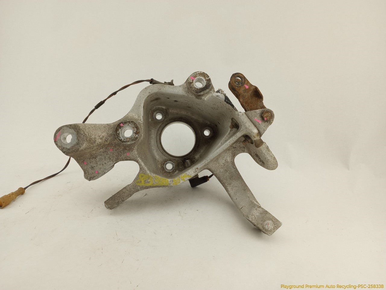 Chevrolet Corvette C4 Passenger Right Rear Spindle Knuckle Hub - 0