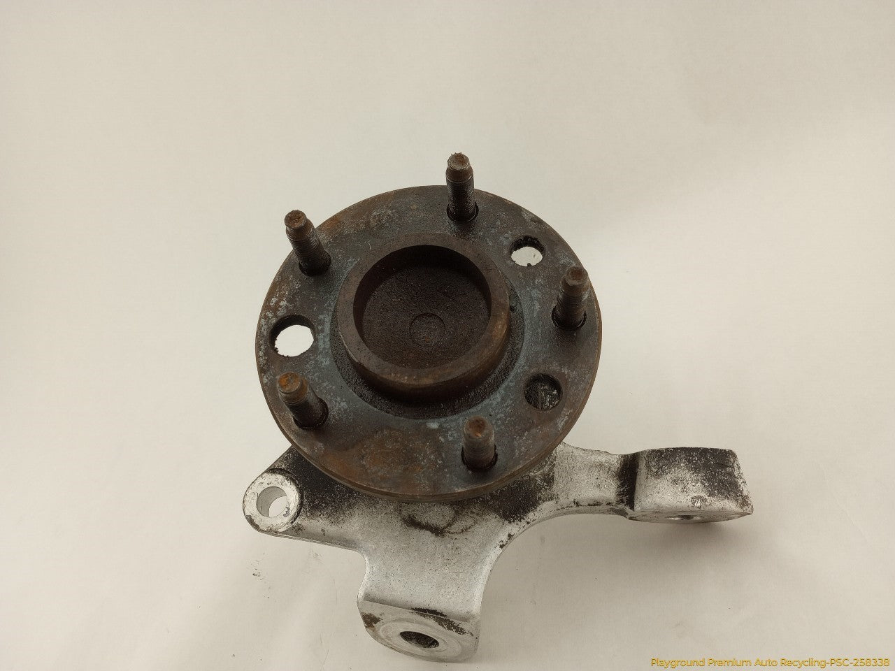 Chevrolet Corvette C4 Passenger Right Front Spindle Knuckle Hub