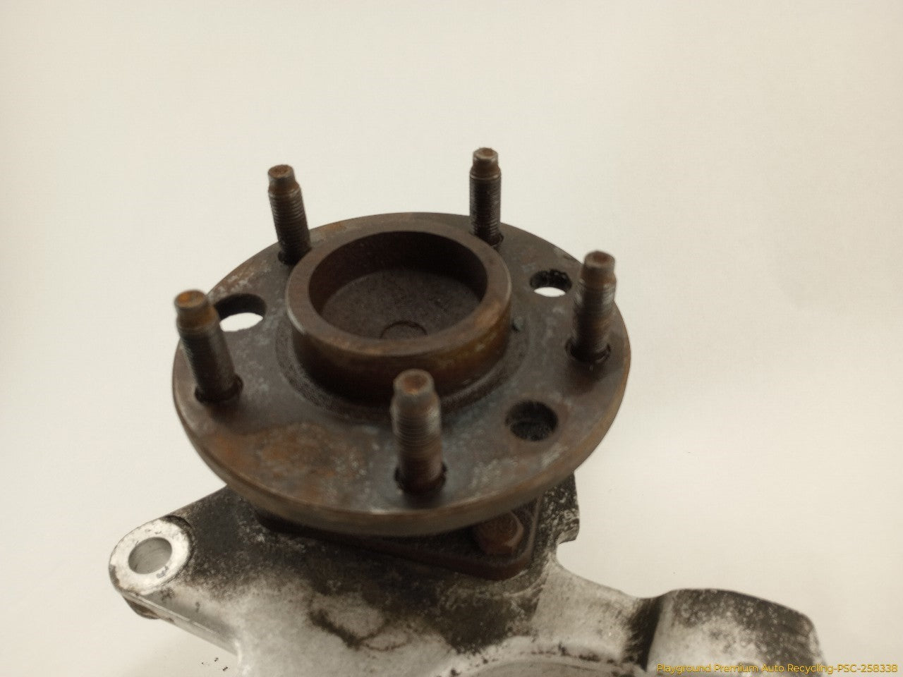 Chevrolet Corvette C4 Passenger Right Front Spindle Knuckle Hub