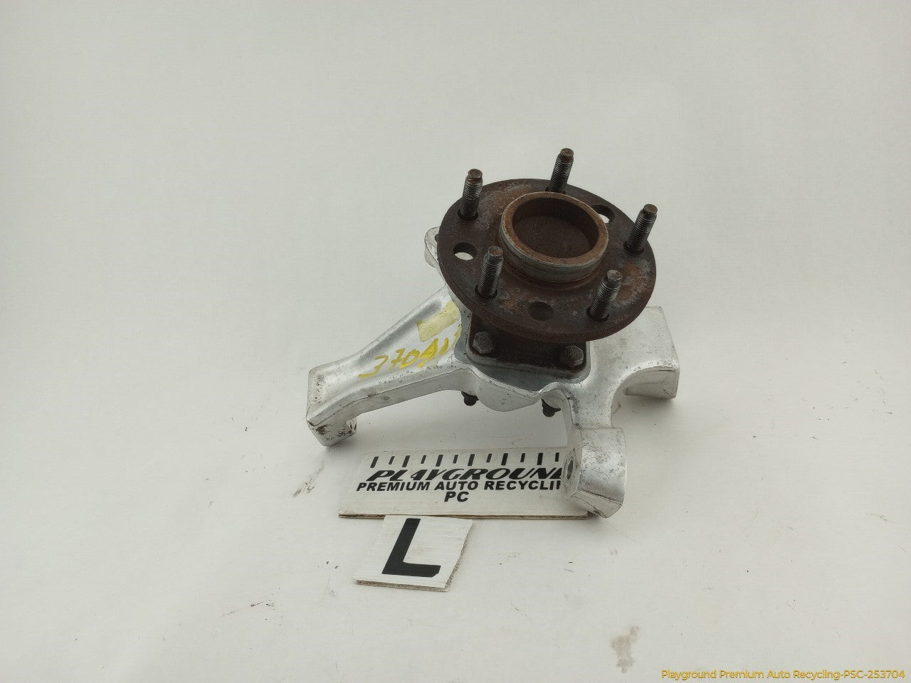 Chevrolet Corvette C4 Driver Left Front Spindle Knuckle Hub