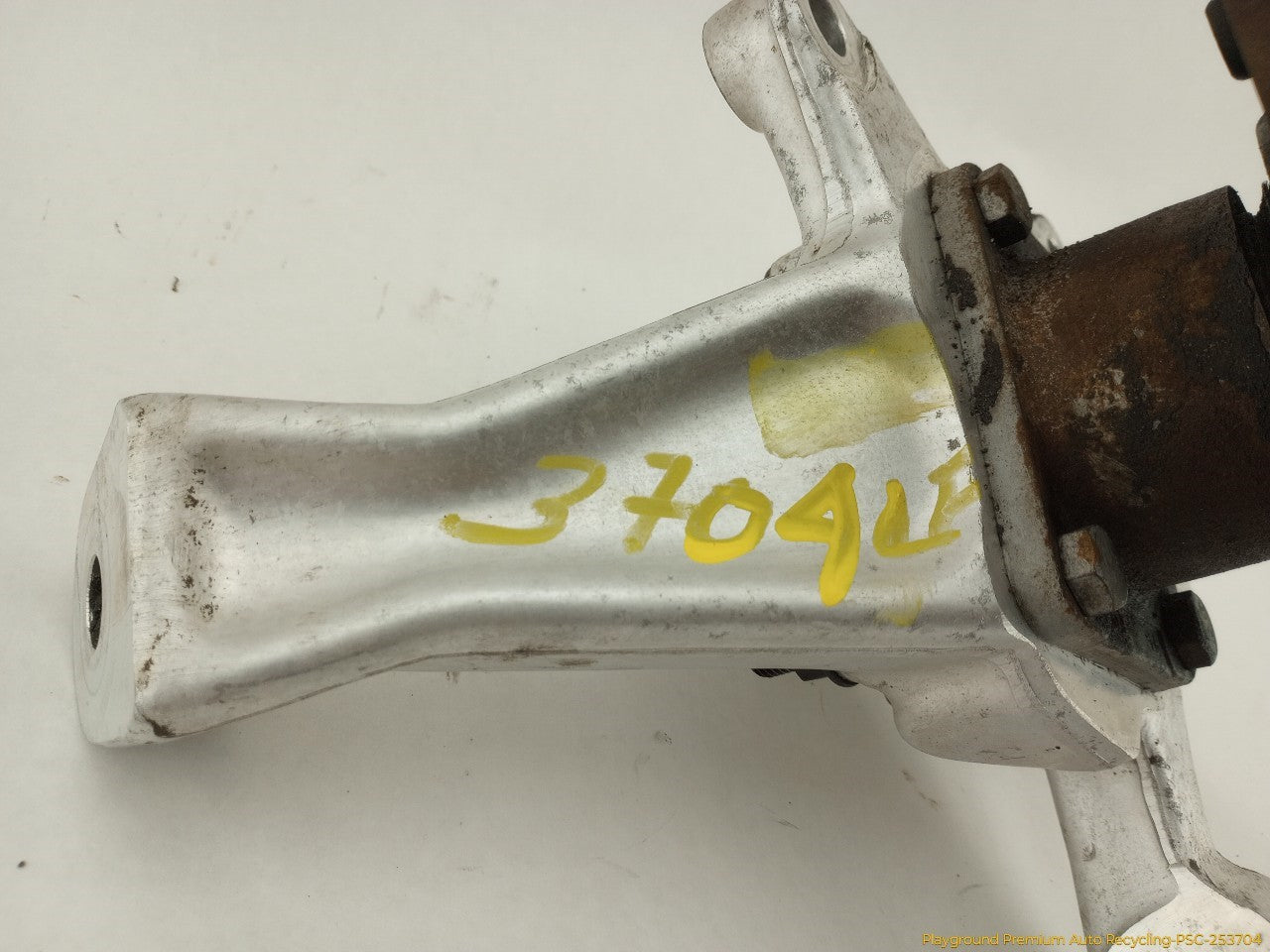 Chevrolet Corvette C4 Driver Left Front Spindle Knuckle Hub