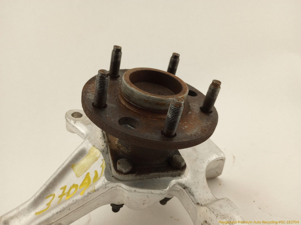 Chevrolet Corvette C4 Driver Left Front Spindle Knuckle Hub