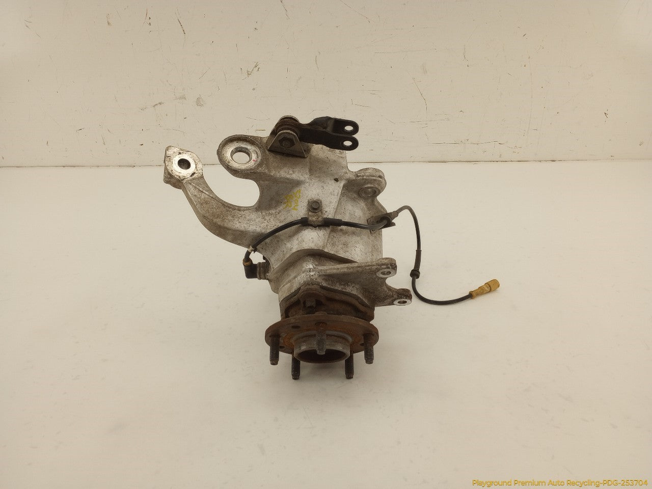 Chevrolet Corvette C4 Passenger Right Rear Spindle Knuckle Hub - 0