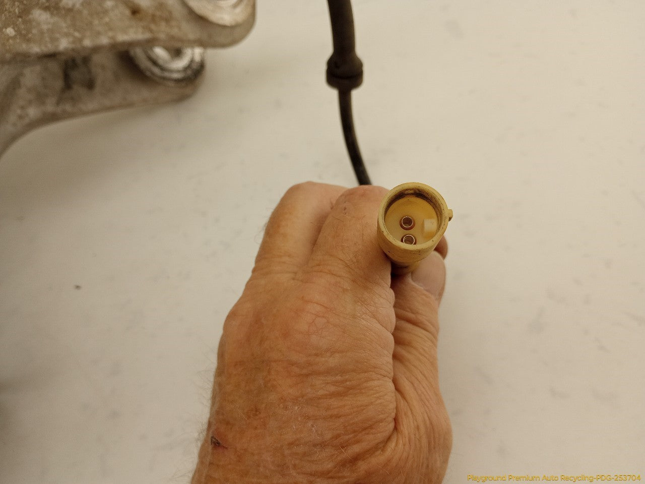 Chevrolet Corvette C4 Passenger Right Rear Spindle Knuckle Hub