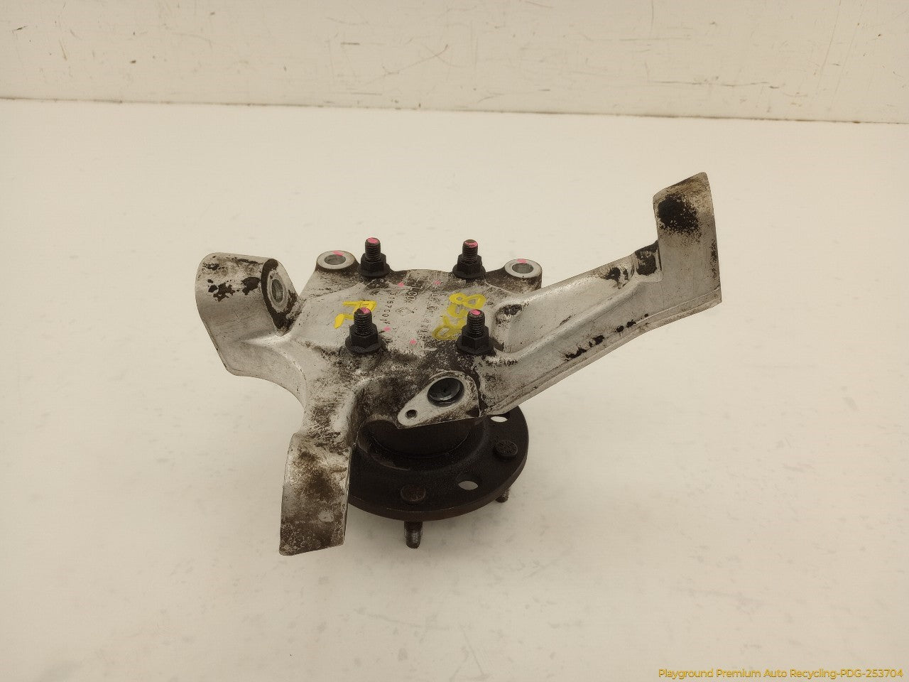 Chevrolet Corvette C4 Driver Left Front Spindle Knuckle Hub