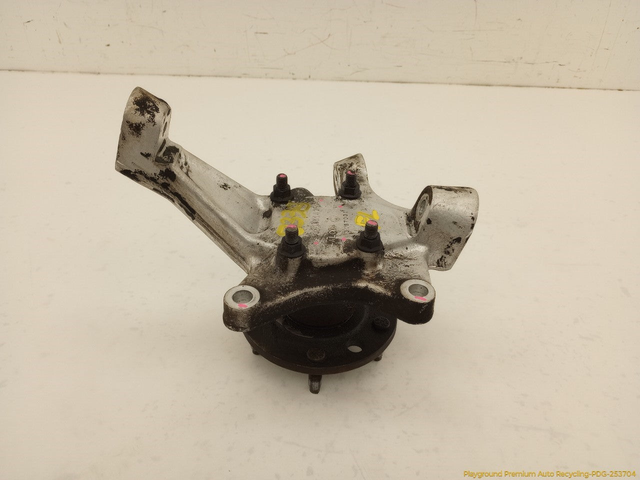 Chevrolet Corvette C4 Driver Left Front Spindle Knuckle Hub