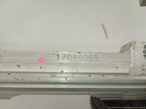 Chevrolet Corvette C4 Fuel Rail