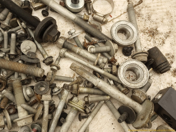 Pontiac Solstice Dismantling Hardware Fasteners Bolts & Nuts