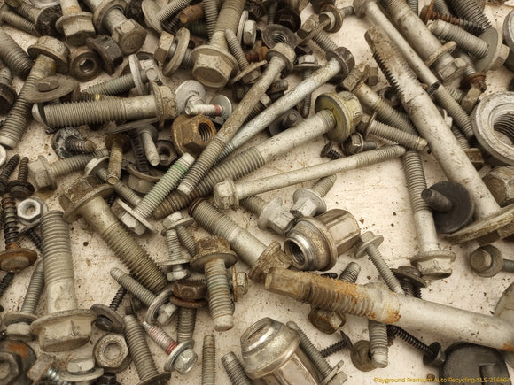 Pontiac Solstice Dismantling Hardware Fasteners Bolts & Nuts