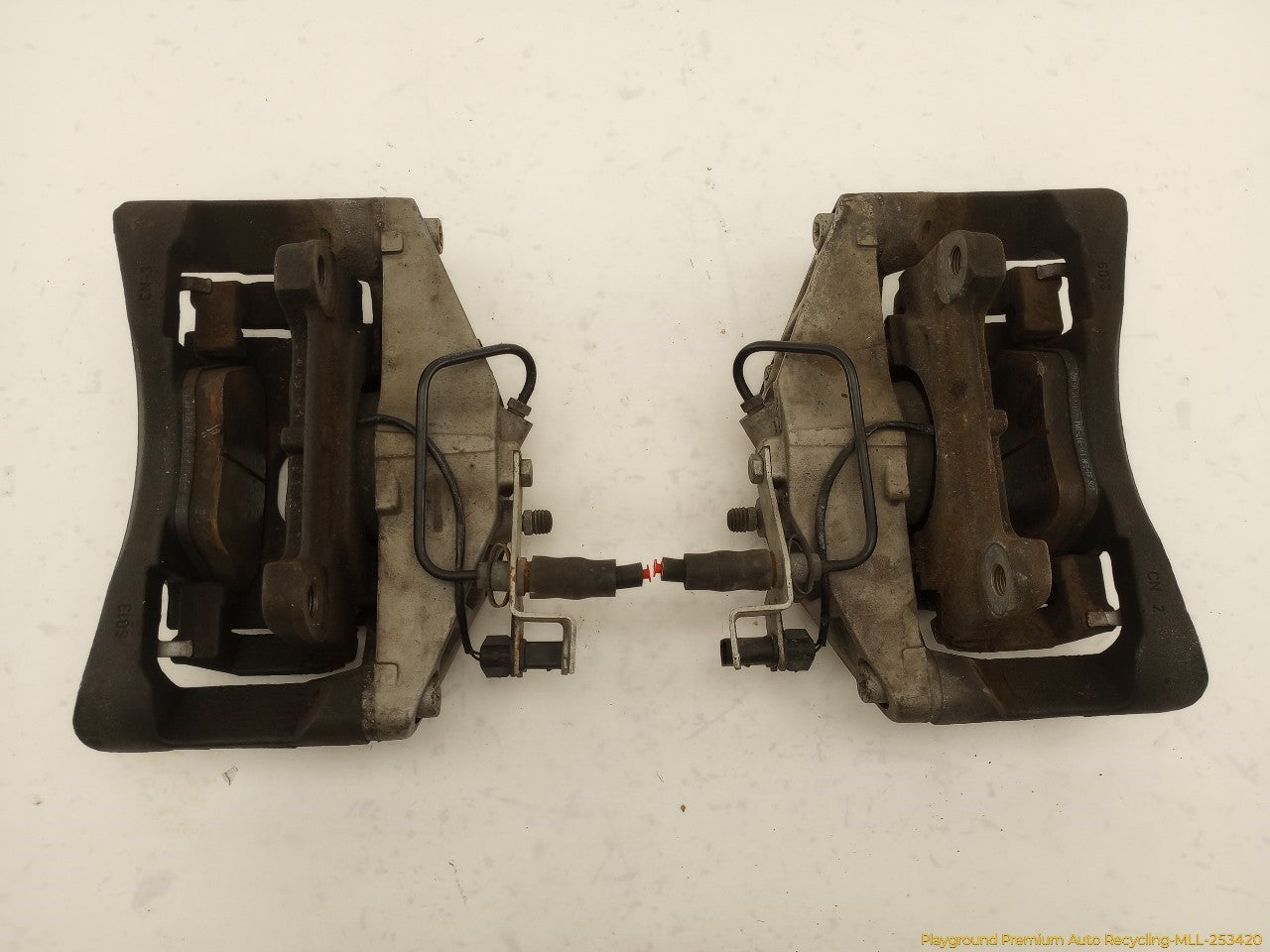 Audi A6 Pair Of Front Brake Calipers - 0