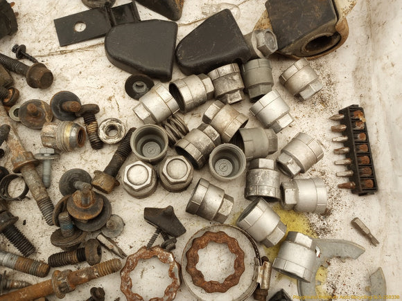 Chevrolet Corvette C4 Dismantling Hardware Fasteners Bolts & Nuts