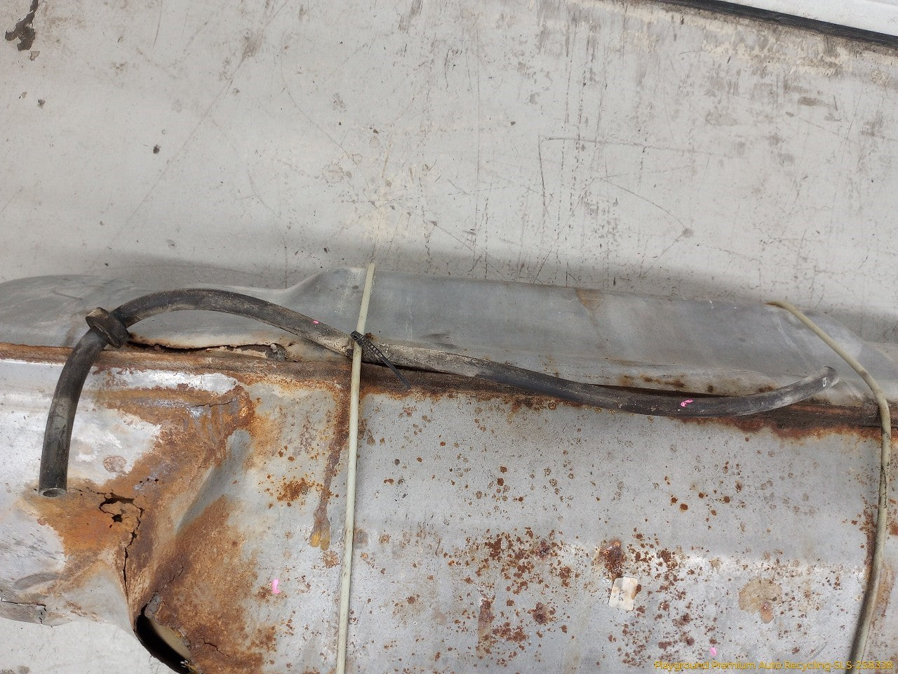 Chevrolet Corvette C4 Fuel Gas Tank