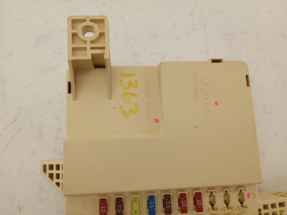 Hyundai Genesis Cabin Fuse Box