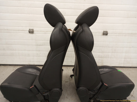 Hyundai Genesis Pair Of Front Seats