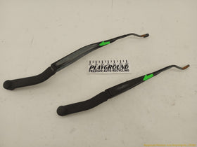 Hyundai Genesis Pair Of Windshield Wiper Arms