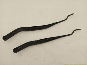 Hyundai Genesis Pair Of Windshield Wiper Arms - 0
