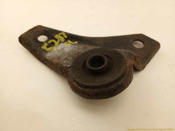 Toyota MR2 Pair Of Radiator Mounting Brackets