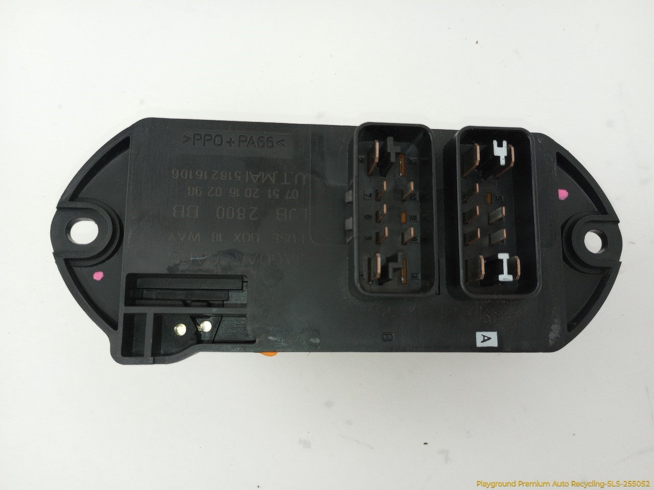 Jaguar XK8 Cabin Fuse Box