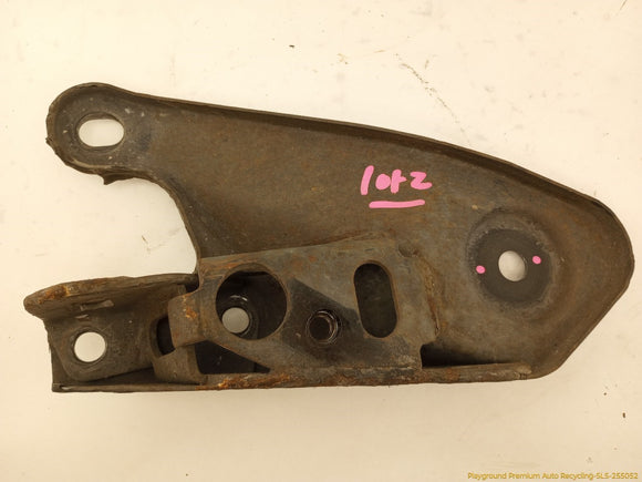 Jaguar XK8 Pair Of Rear Subframe Mount Bracket