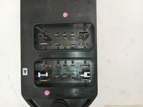 Jaguar XK8 Engine Fuse Box