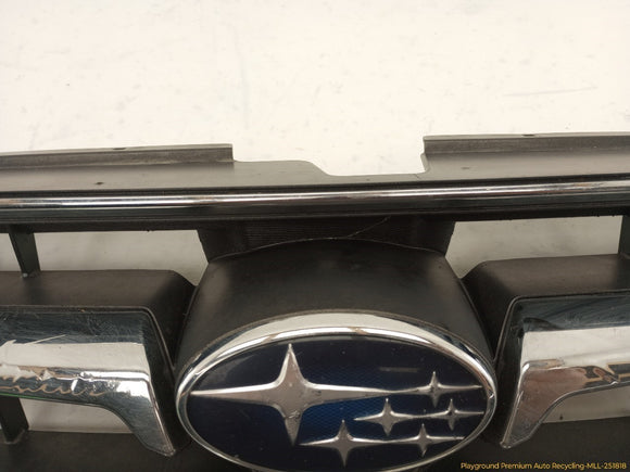 Subaru Legacy Front Bumper Upper Grille