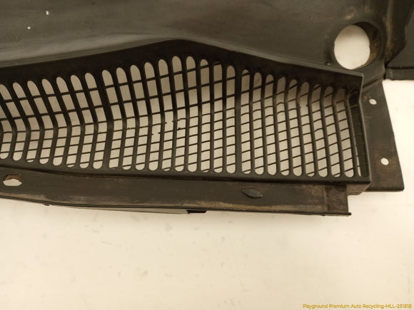 Subaru Legacy Cowl Vent Panel