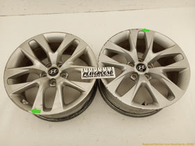Hyundai Genesis Pair Of Rear Alloy Wheel 10 Spoke