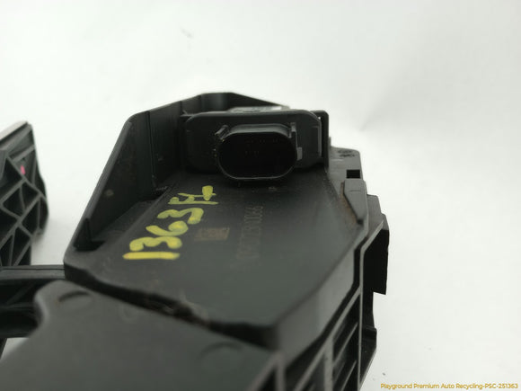 Hyundai Genesis Accelerator Gas Pedal