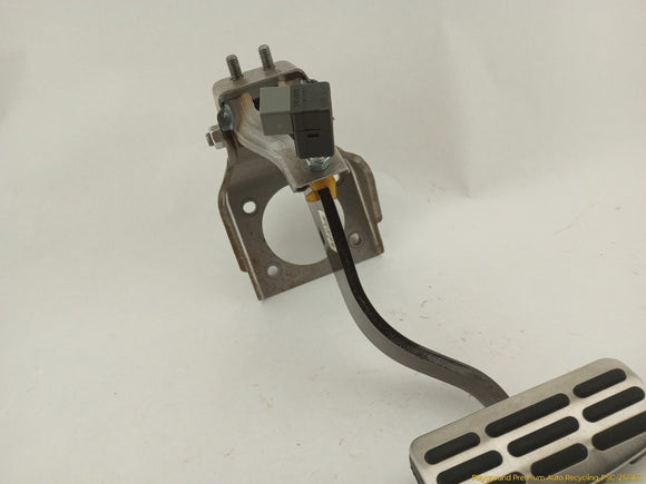 Hyundai Genesis Brake Pedal