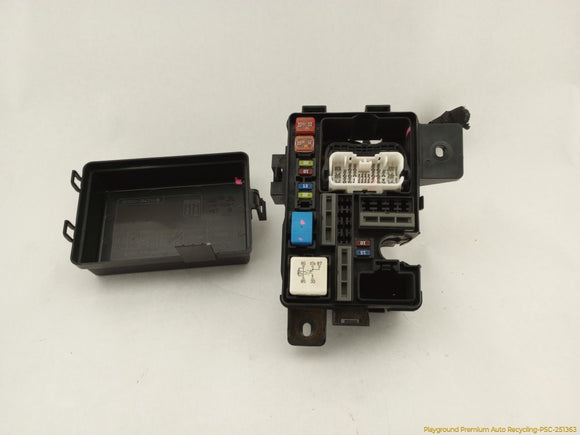 Hyundai Genesis Engine Fuse Box
