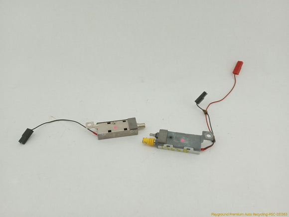 Hyundai Genesis Pair Of Radio Antenna Amplifiers