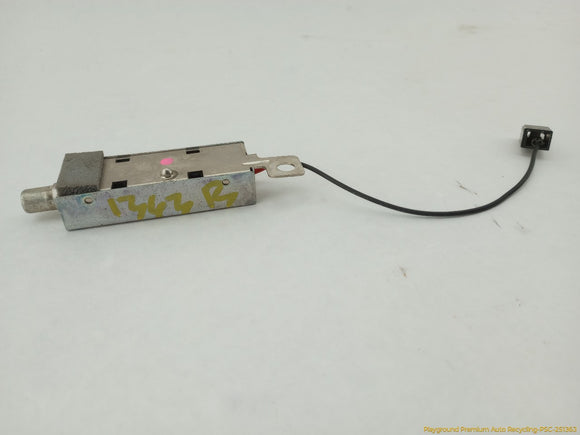 Hyundai Genesis Pair Of Radio Antenna Amplifiers