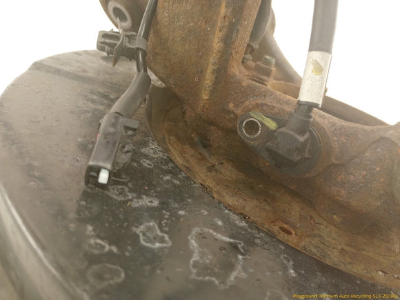 Hyundai Genesis Driver Left Rear Spindle Knuckle Hub