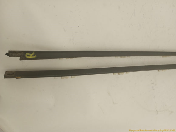 Hyundai Genesis Pair Of Front Upper Door Molding