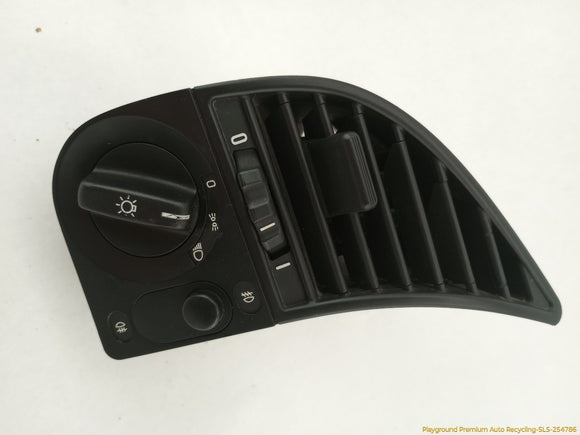 BMW 328IC Pair Of Dashboard Air Vents